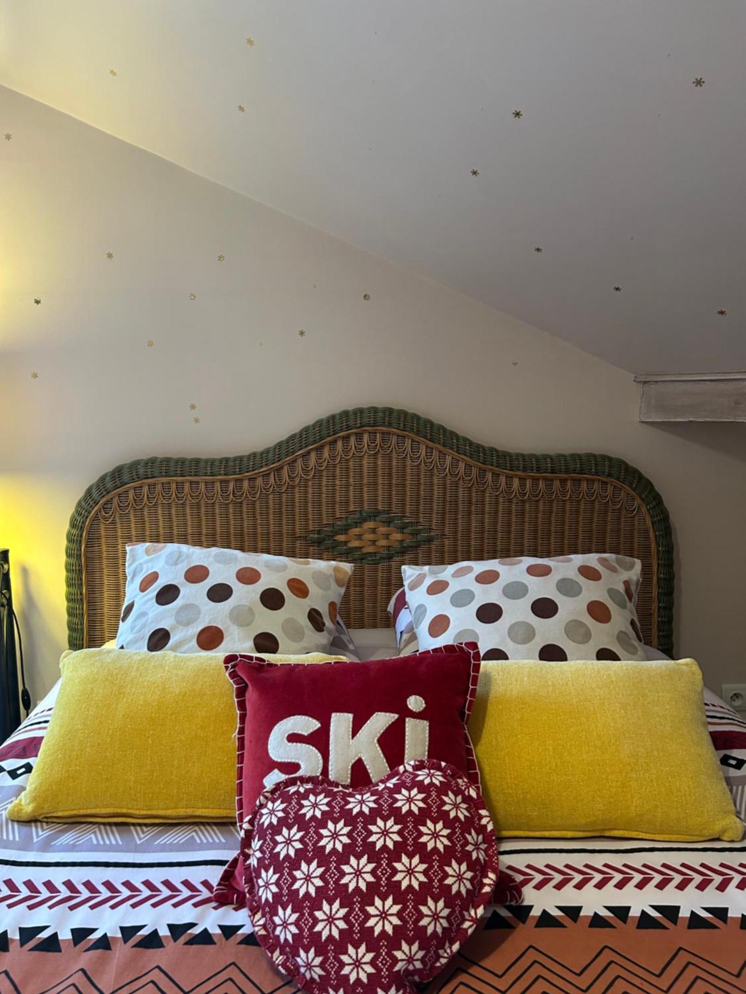 A La Marc'Quize Chambres D'Hotes, Petit Dejeuner Compris, Avec Piscine A Debordement En Exterieur, Bain Nordique A 38 Degres En Prestation Supplement Sur Reservation Horaire Anticipee 1 Place De Parking Gratuite Sur Place Mouxy Exterior photo